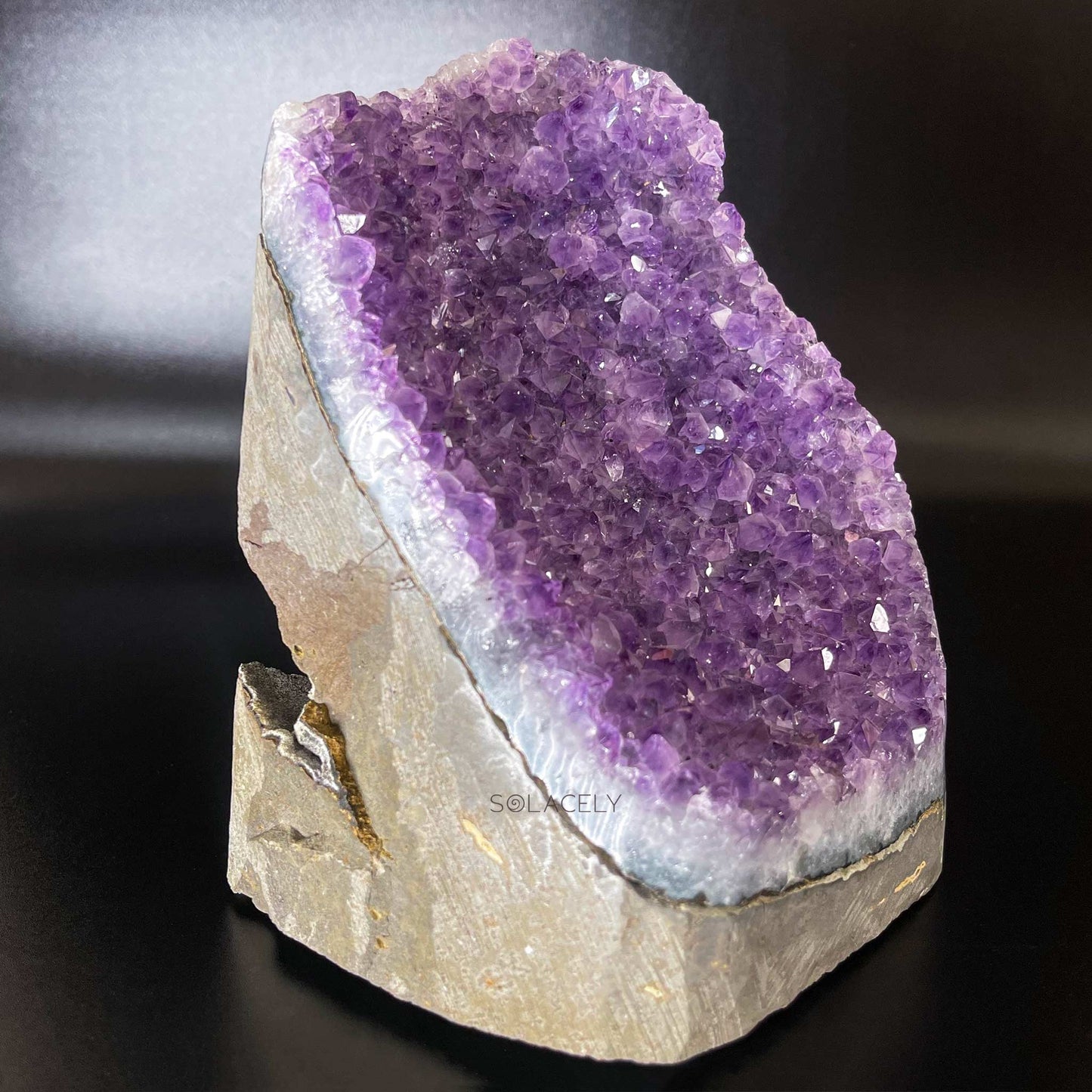 Brazilian amethyst geode 2404g