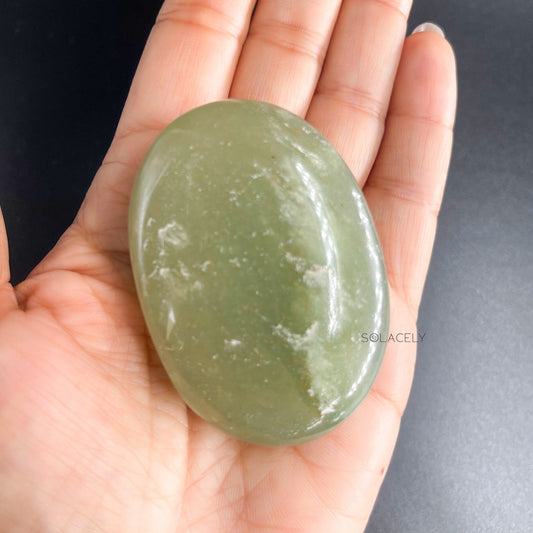green aventurine palm stone