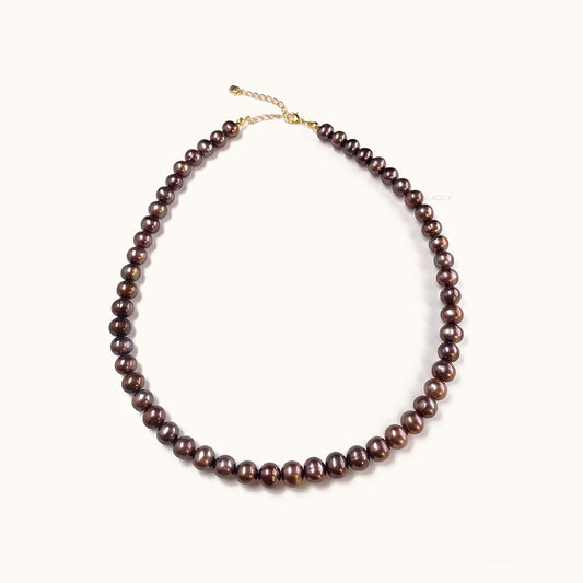 Midnight peacock pearl necklace