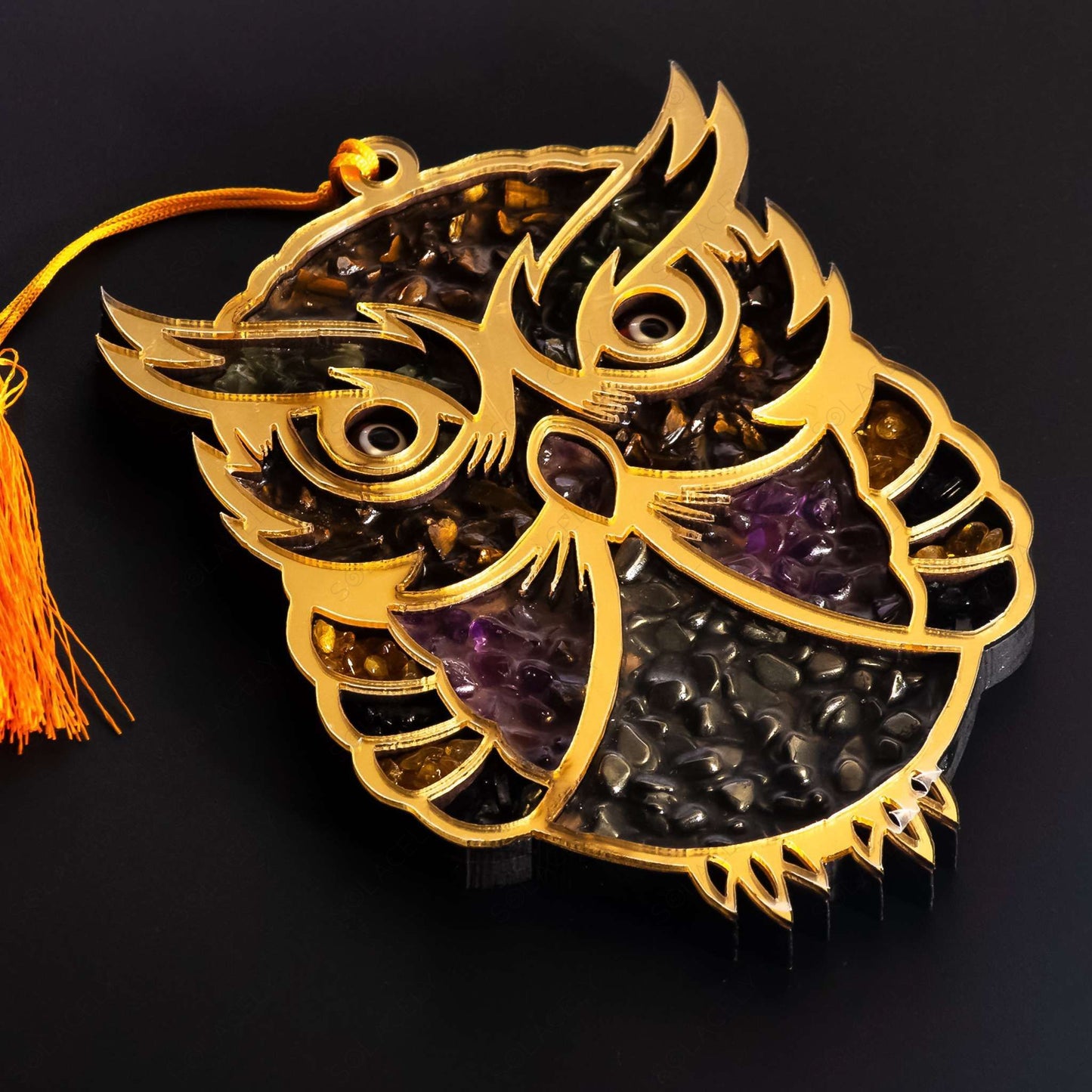 wall and car hanging