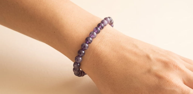 Amethyst crystal bracelet wearing tips