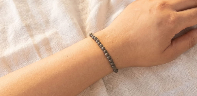 Which hand to wear pyrite bracelet
