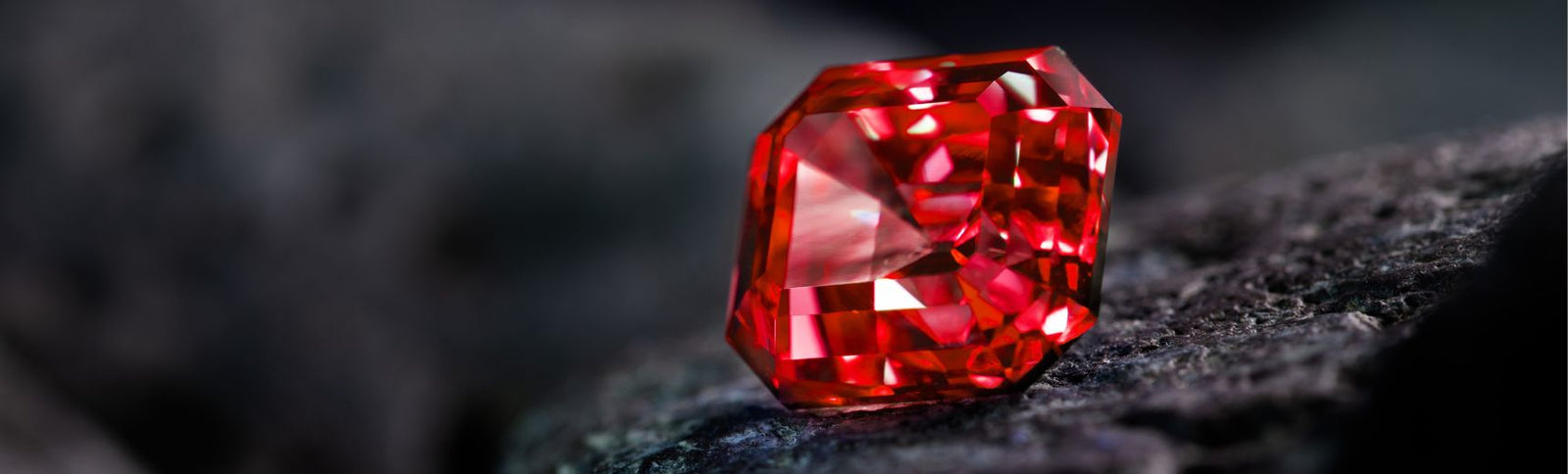 Birthstone for Cancer Zodiac: Meanings and Benefits