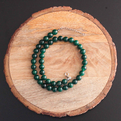Polished green jade bead necklace