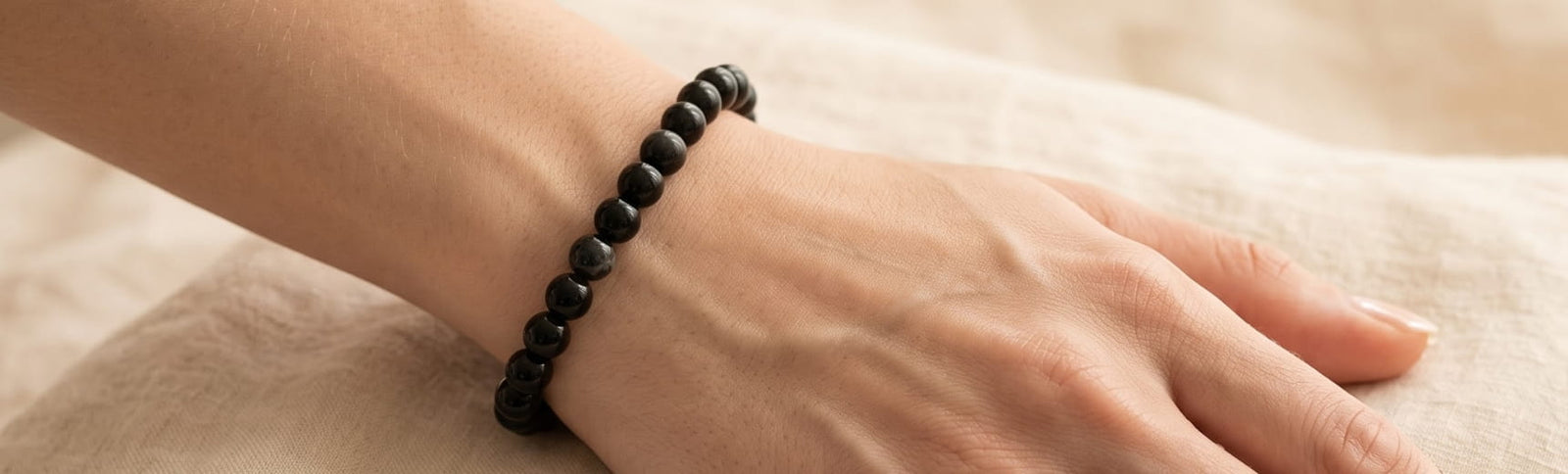 Best hand for black obsidian bracelet