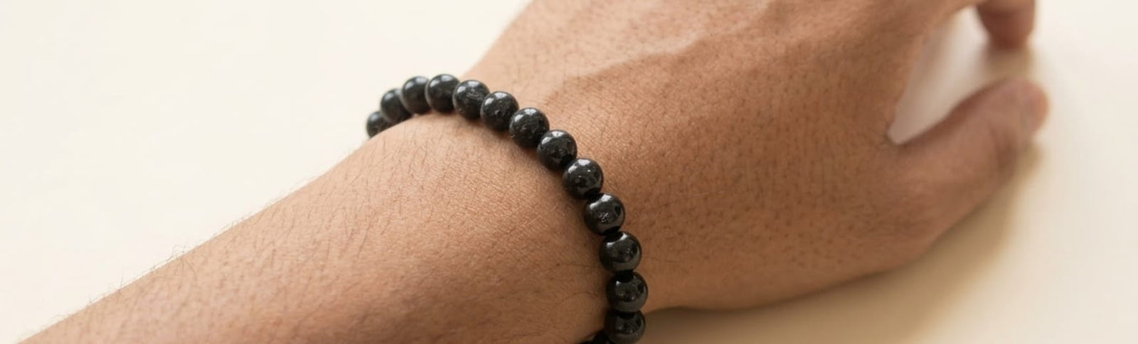 Black tourmaline bracelet wearing guide