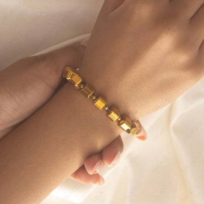 bracelet with golden hematite