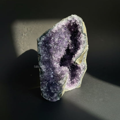 Brazilian Amethyst Geode – 1009g