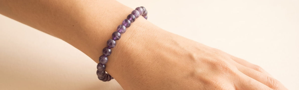 Choosing the hand for amethyst