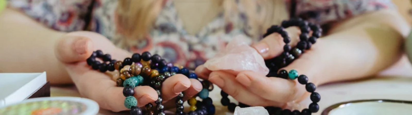 which hand to wear crystal bracelet