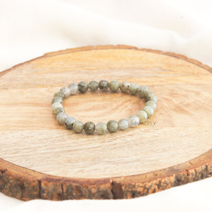 Crystal bracelet for protection