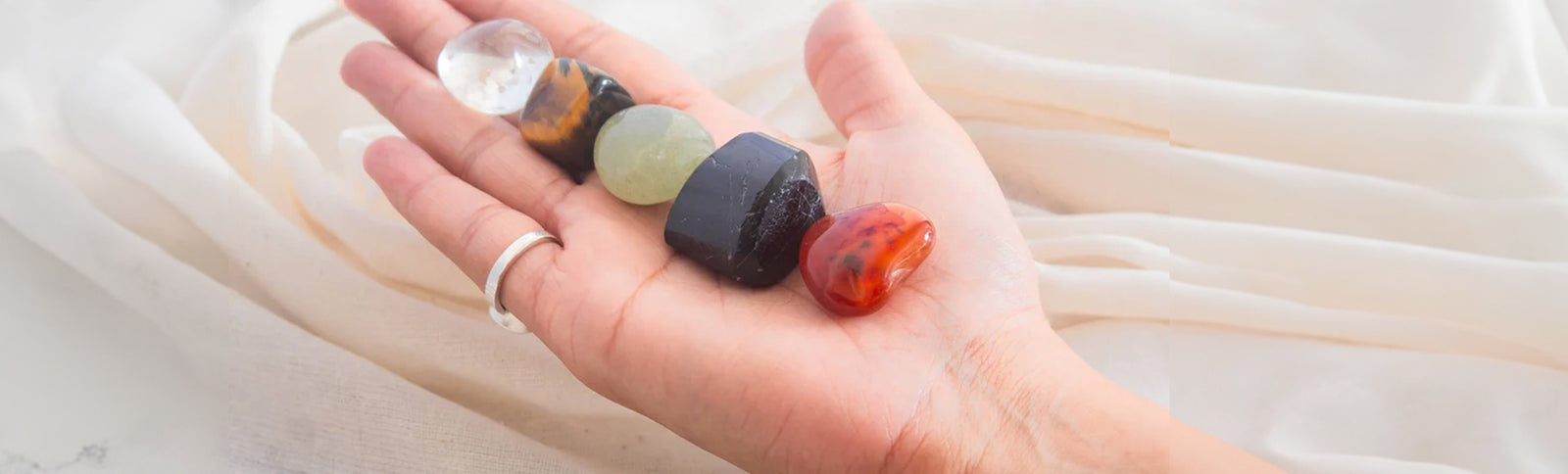 crystals for positive energy and luck banner image 