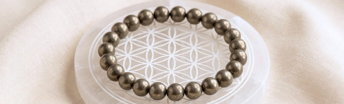 Dry cleansing methods for pyrite
