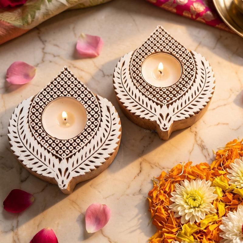 Flame leaf carved wooden tealight holder