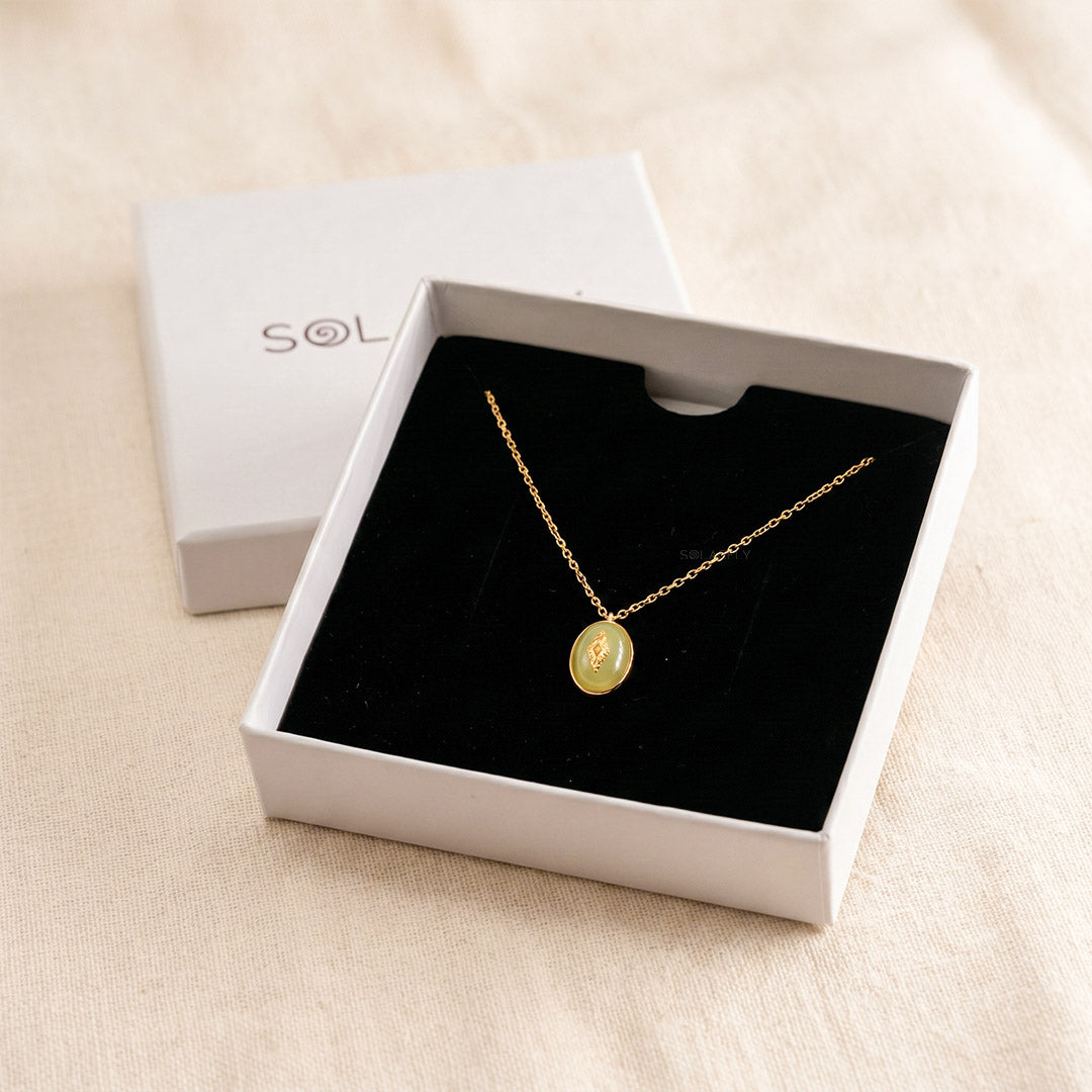 Green aventurine pendant necklace