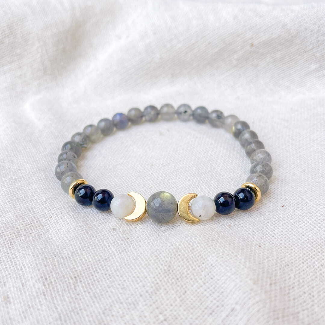 Handmade labradorite bead bracelet