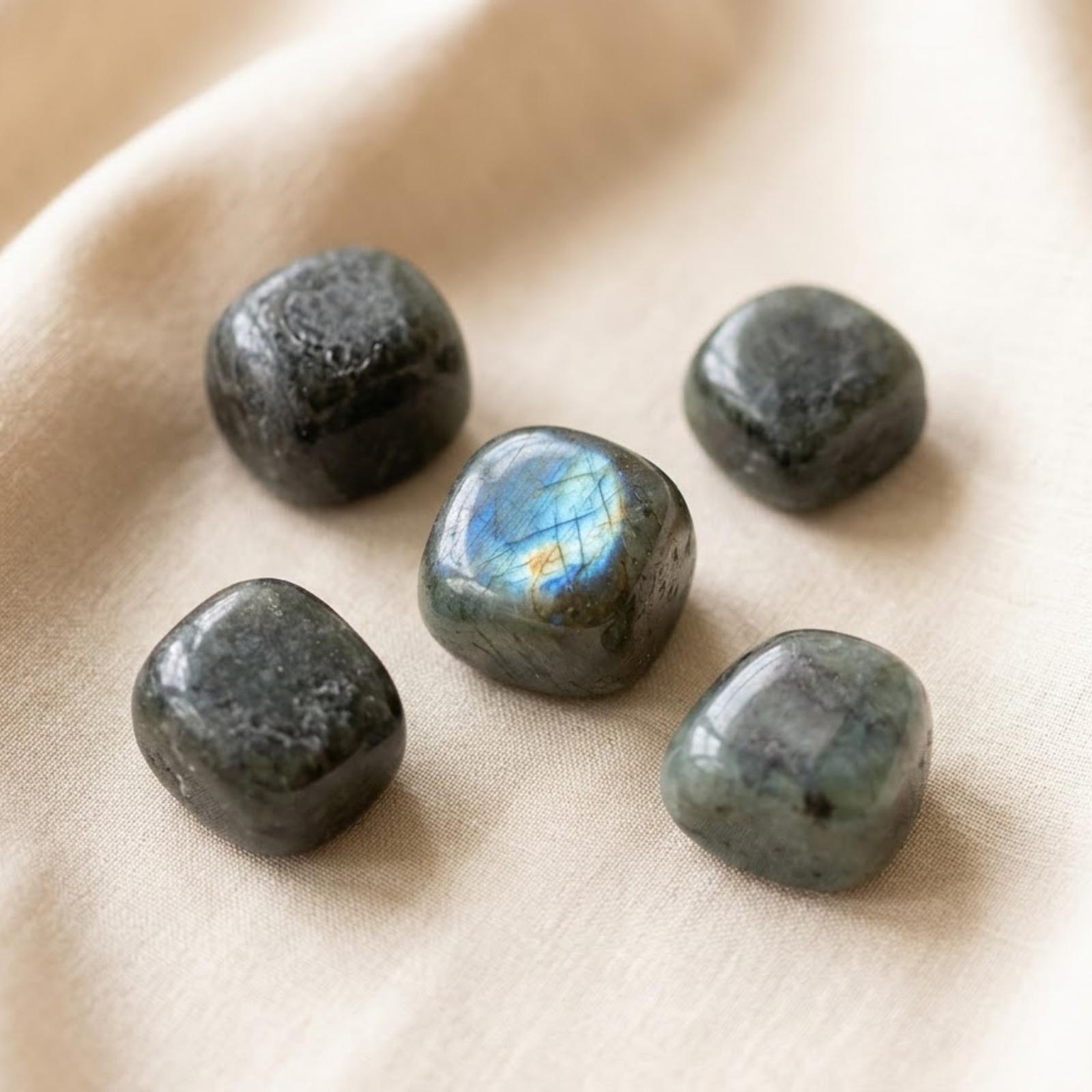 Labradorite crystal tumble stones