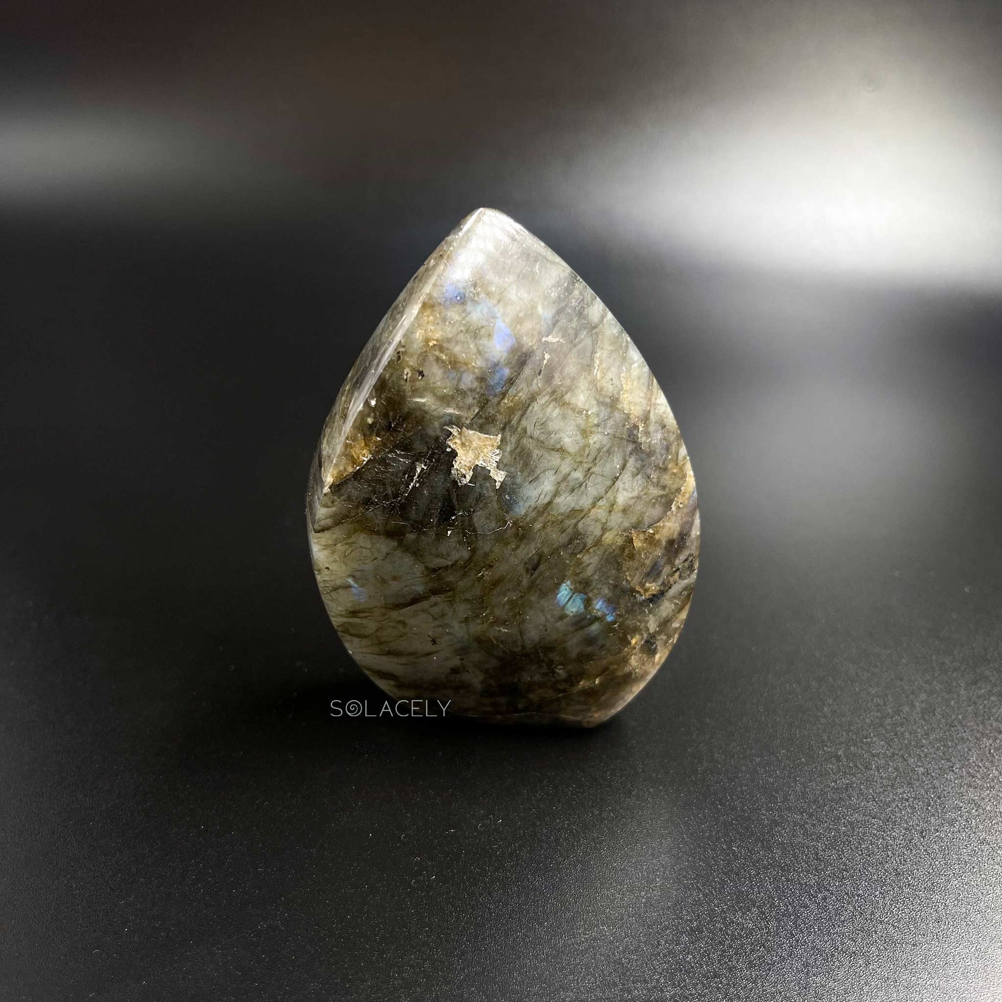 labradorite flame decor