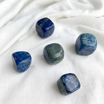 Lapis lazuli tumble stone