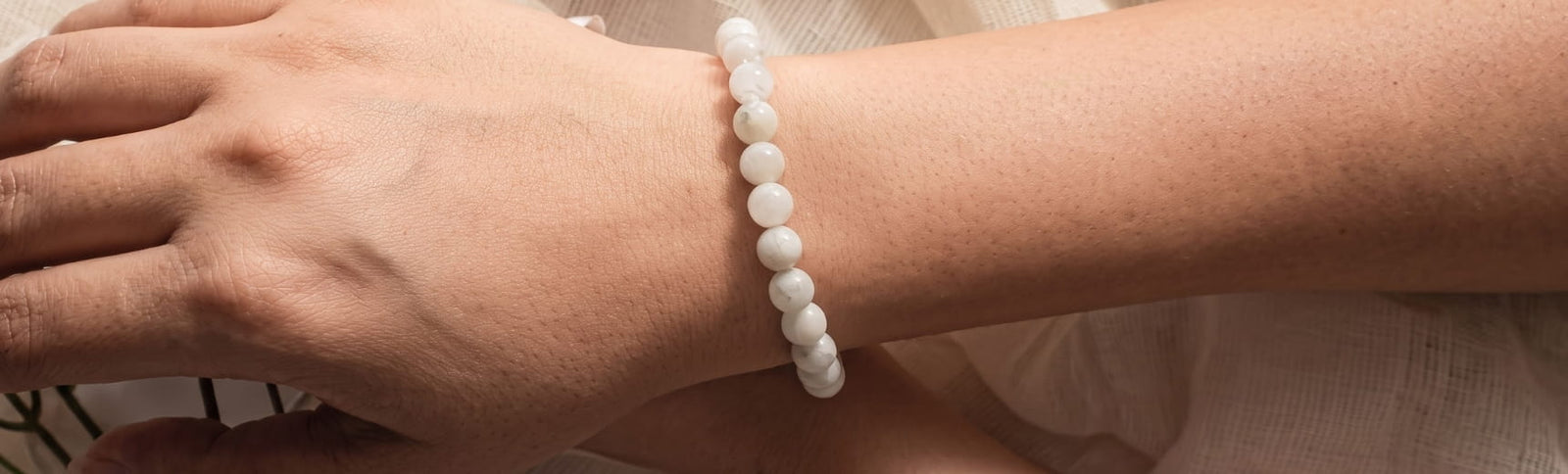 Moonstone bracelet wearing guide