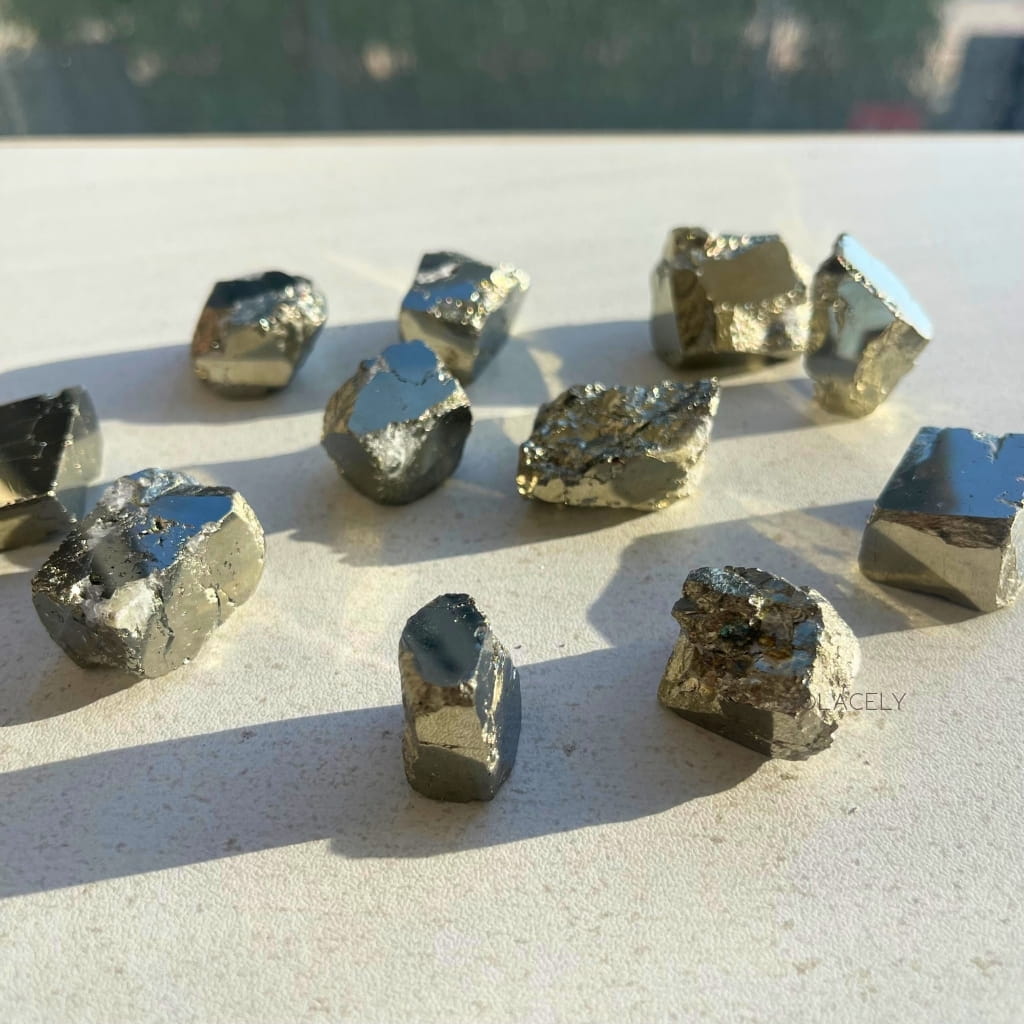 Natural peruvian pyrite cube metallic formation