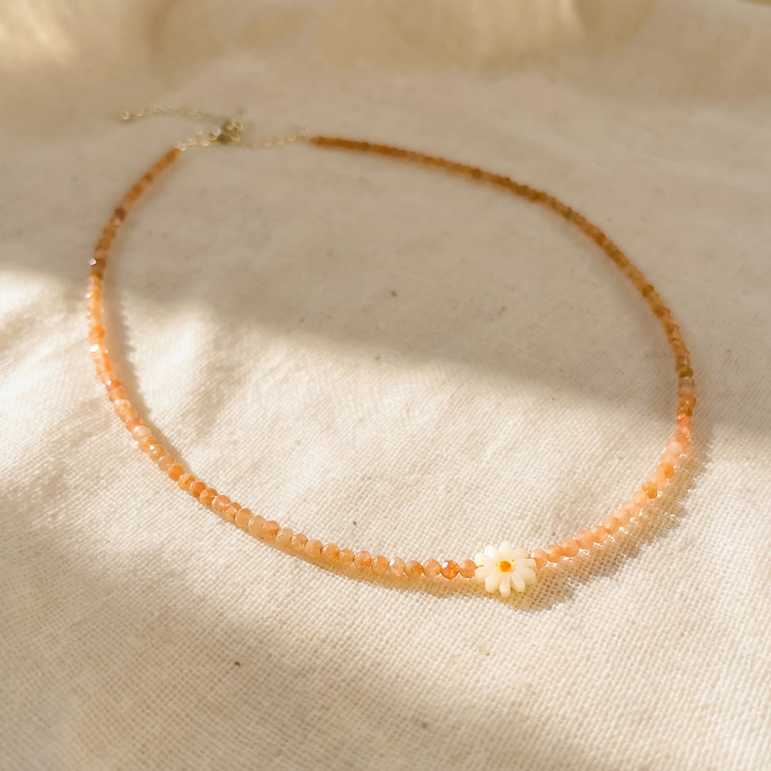 Natural sunstone flower necklace