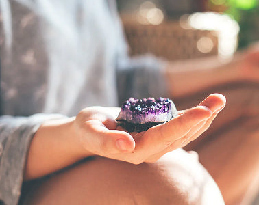 One-on-one crystal consultation