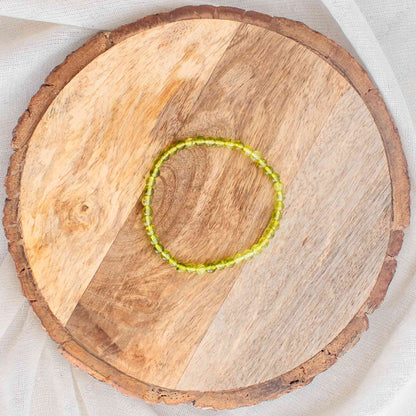 peridot 4mm bead bracelet