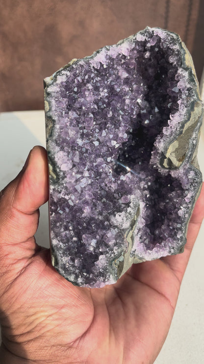 Brazilian Amethyst Geode – 1009g