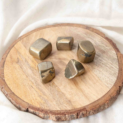 pyrite palm stone