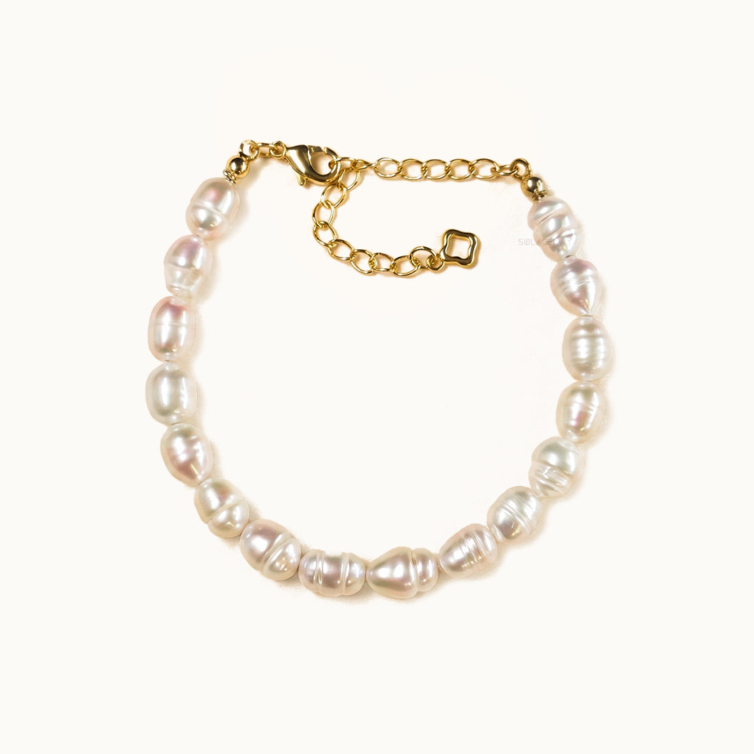 Quiet Grace Pearl Bracelet