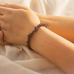 red garnet chip bracelet