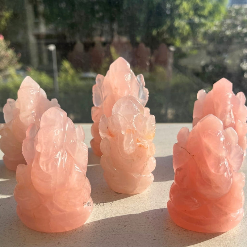 Rose quartz ganesha for positive energy