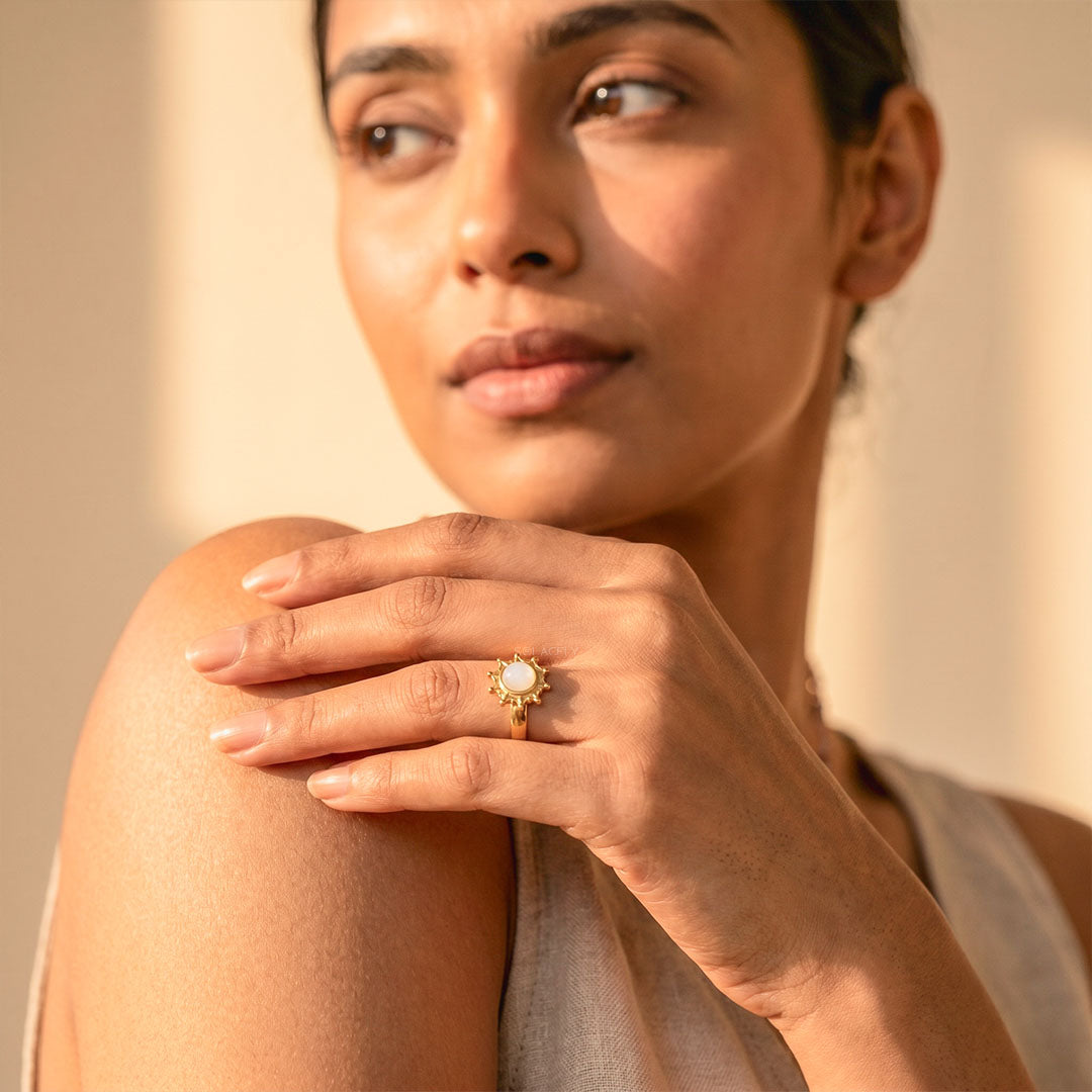 Rose quartz gemstone ring