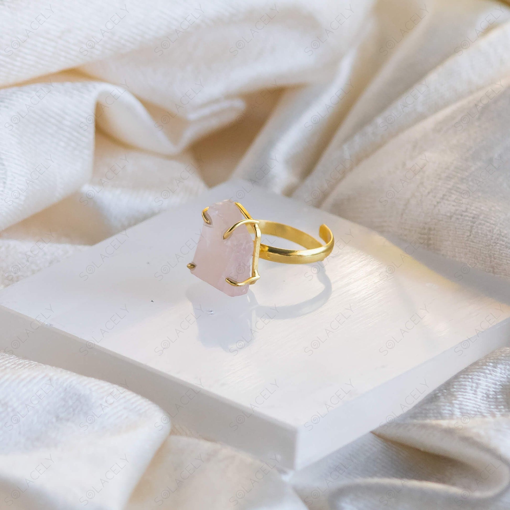 rose quartz ring