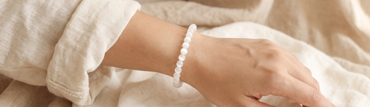 Selenite bracelet wrist placement tips