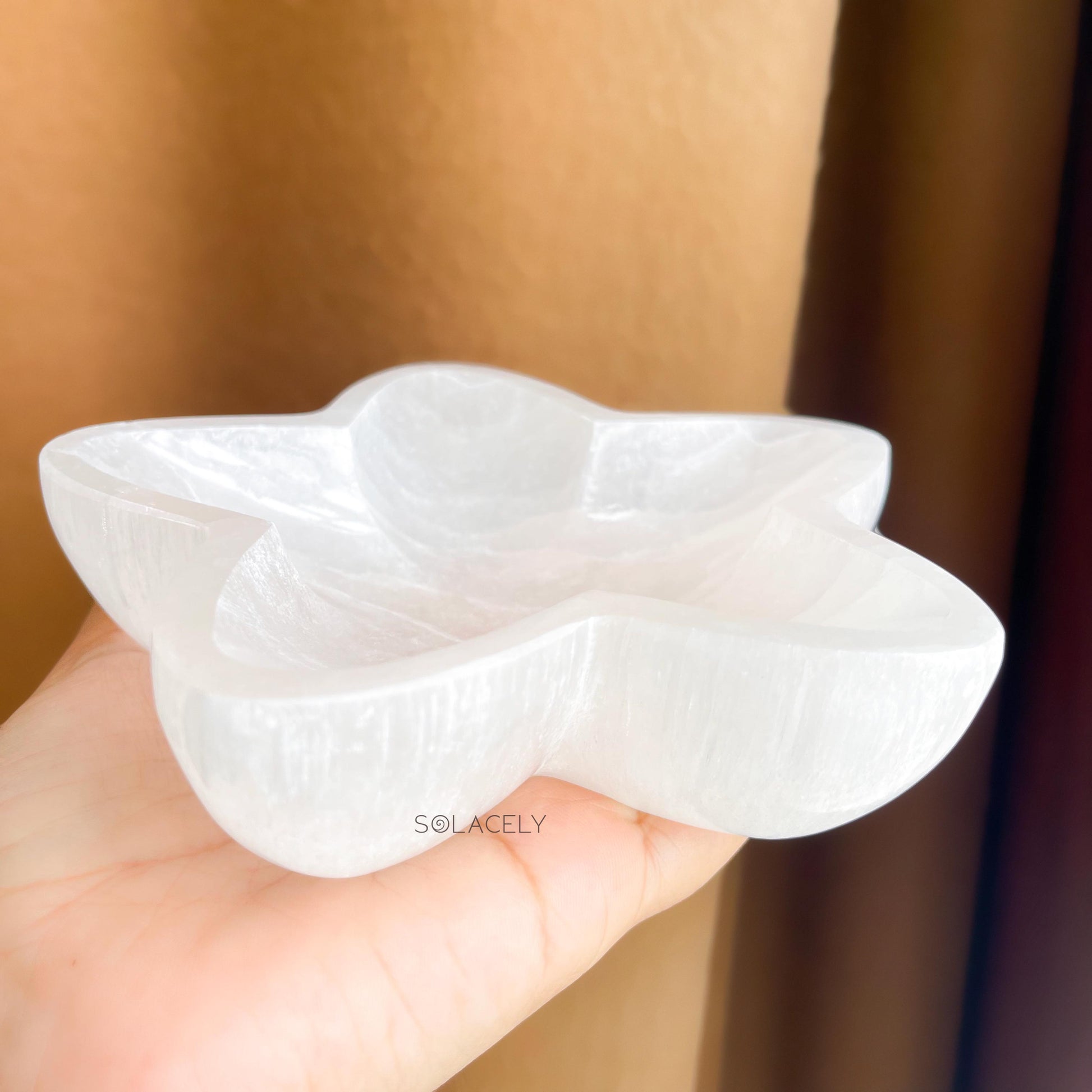 selenite crystal bowl – star