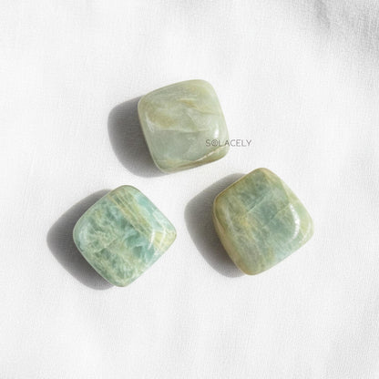 Smooth aquamarine healing crystal