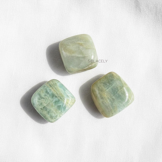 Smooth aquamarine healing crystal