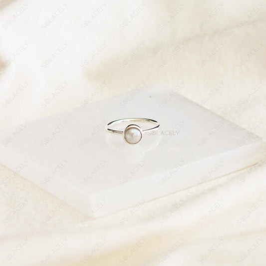 sterling silver ring with lustrous pearl gemstone