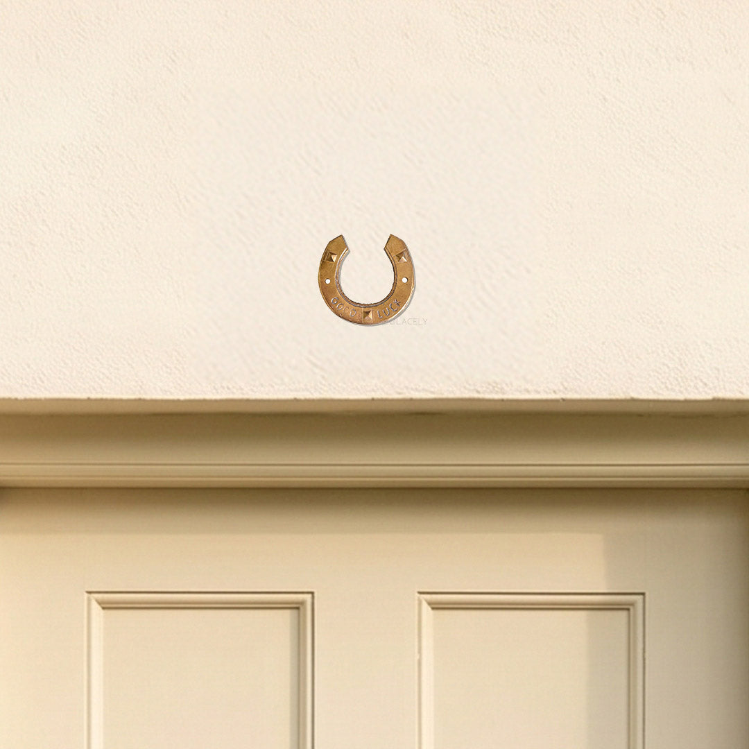 Vastu horseshoe with copper pyramid