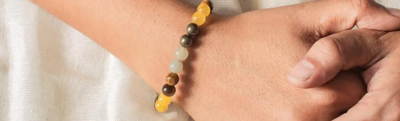 What Is a Money Attracting Bracelet? Stones, Wrist and Care