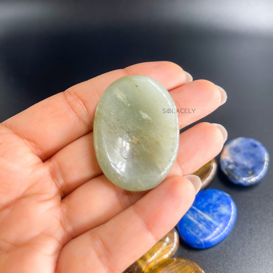 worry stone – green aventurine